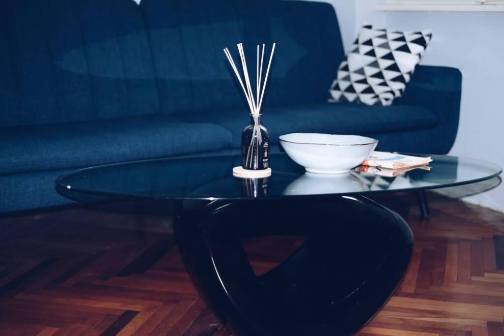☆Modern High Ceiling Apartment - Heart Of The City Oradea Bagian luar foto